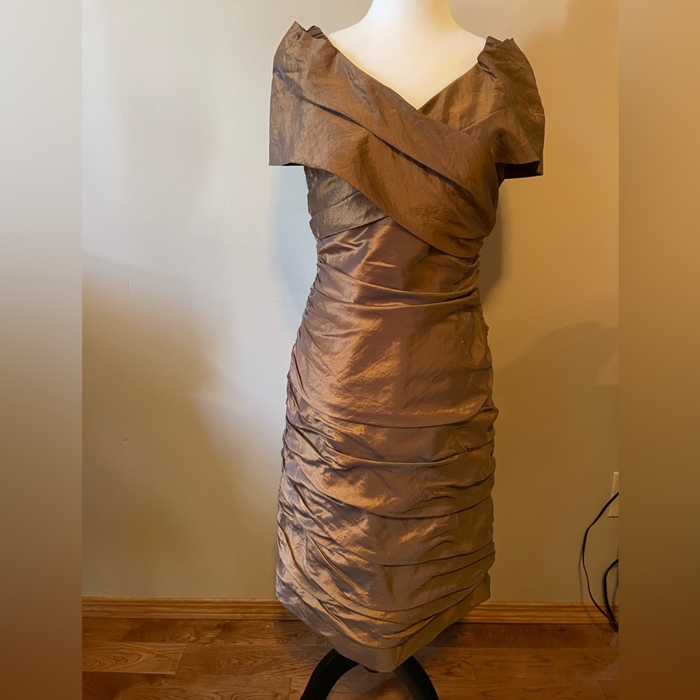 Adrienne Papell Coppery bronze taffeta dress with ruching size 8